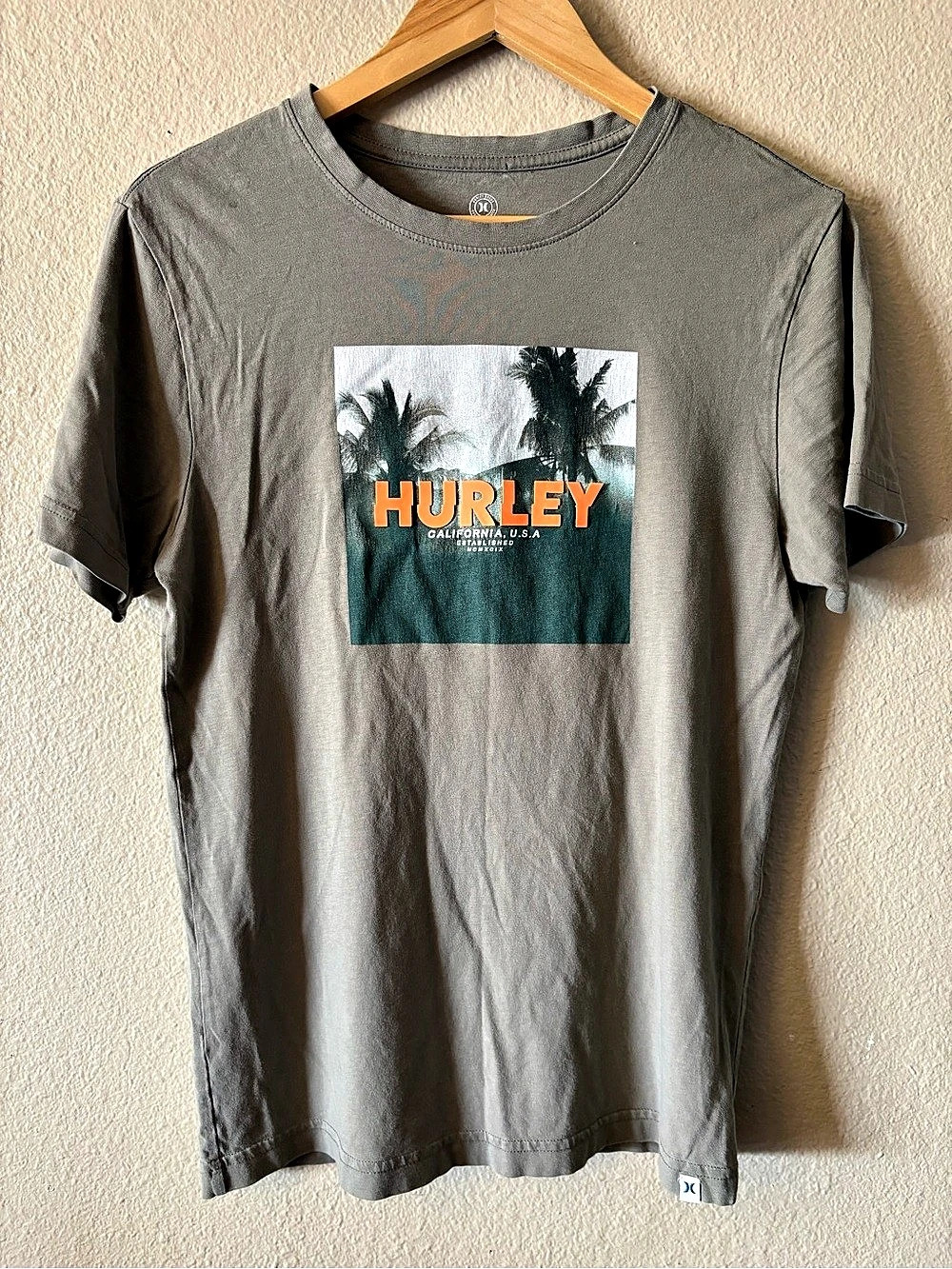 Hurley Graphic Short Sleeve Tee Gray